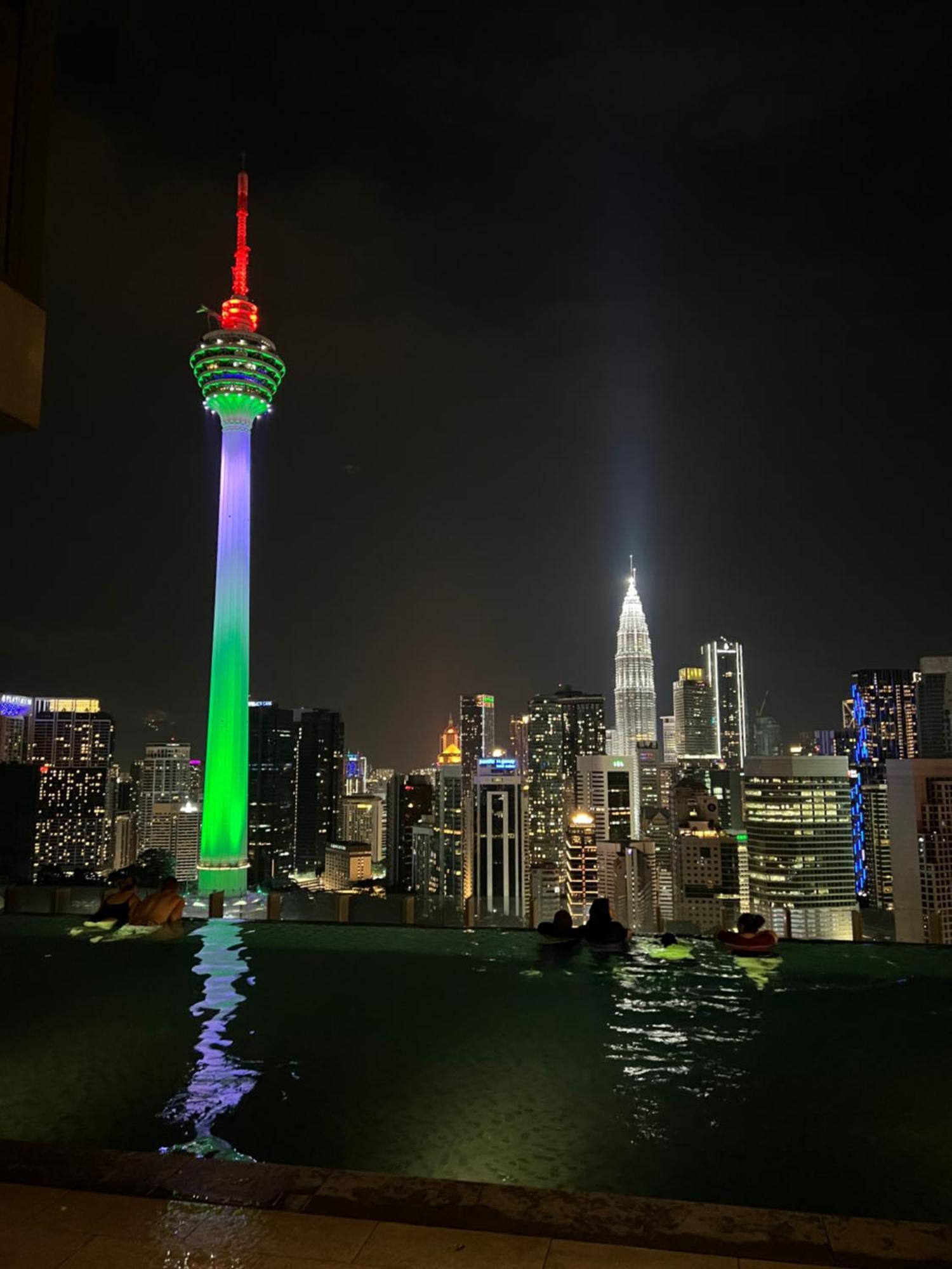 Апартаменты Klcc View,5 Mins To Kl Tower Куала-Лумпур Экстерьер фото